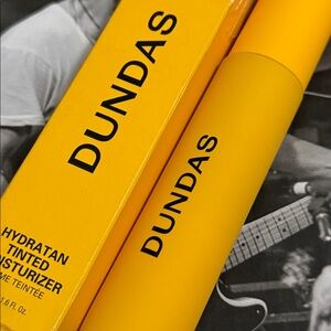 🥃 🦁 🥃 • 🧖🏼‍♂️ Revolve x Dundas x Tinted Moisturizer Vibes…